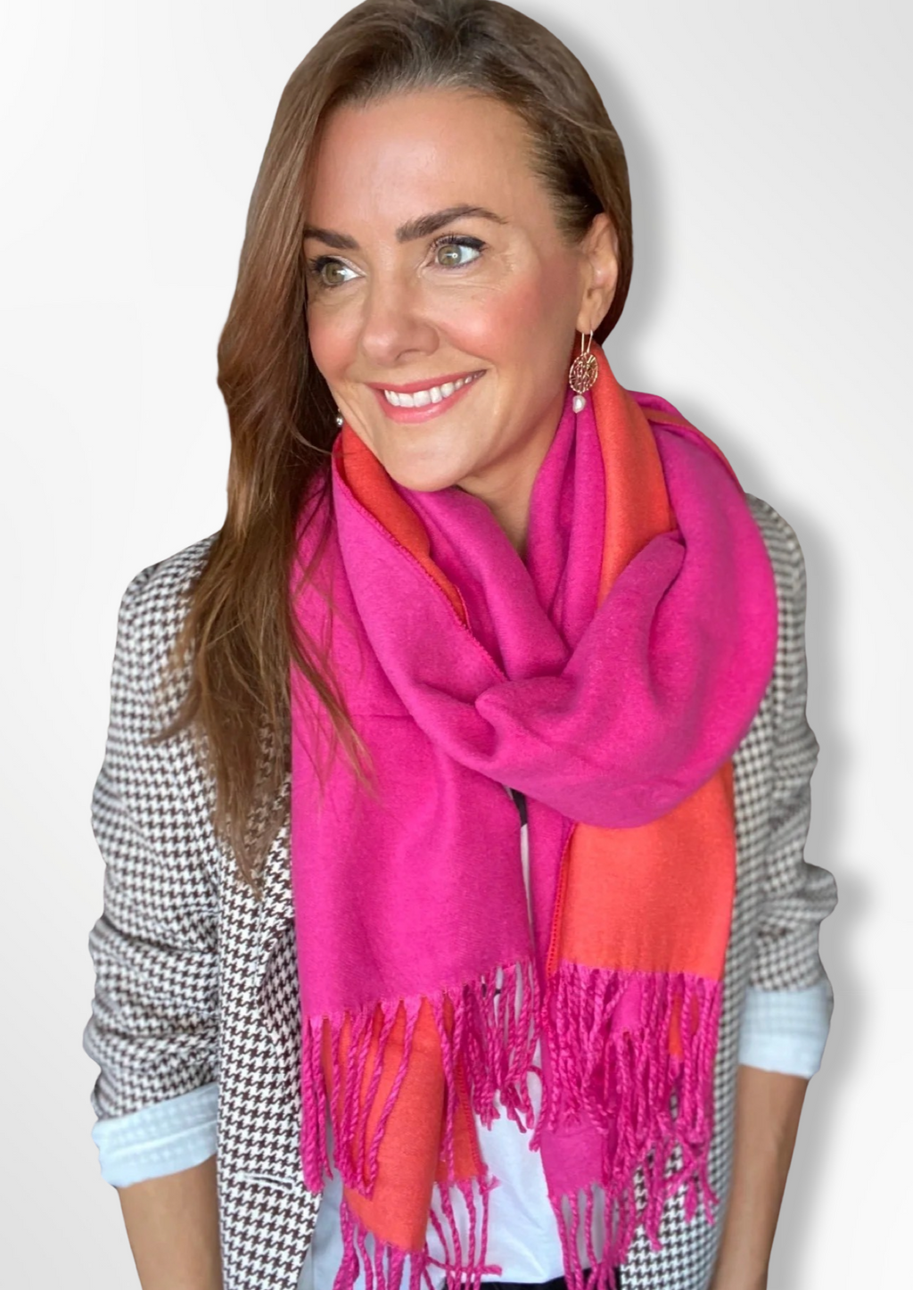 <h3 data-mce-fragment="1">Soft Scarf - Cerise/Bright Orange, by Queen of the Foxes</h3> <p>These gorgeous scarves are an essential item for every winter wardrobe.</p> <p>Super soft and snuggly, and in the most beautiful colour palettes</p> <p><span>Perfect for cold winter days, these sell out fast…so be in quick!</span></p> <p>We LOVE them!</p>
