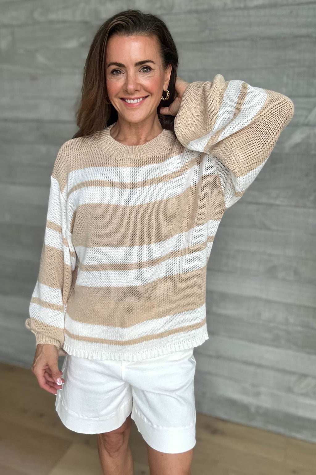 Sandwood Knit - Neutral Stripe, by Holiday
Striped knit

Long sleeve with ribbed cuff

Round neckline

Drop shoulder