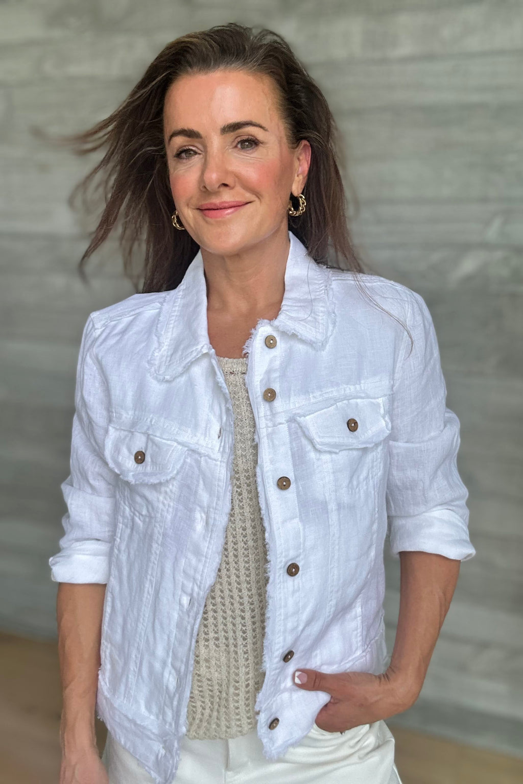 Monza Jacket - White, by Shanty

Where would you be without Monza? The best-selling Shanty jacket is back, and is destined to cap off your casual look! Crafted from luxe washed linen and featuring a classic collar, raw-edge details, and timber button-down front. Perfectly timeless, you'll be wanting it in more colours than one!