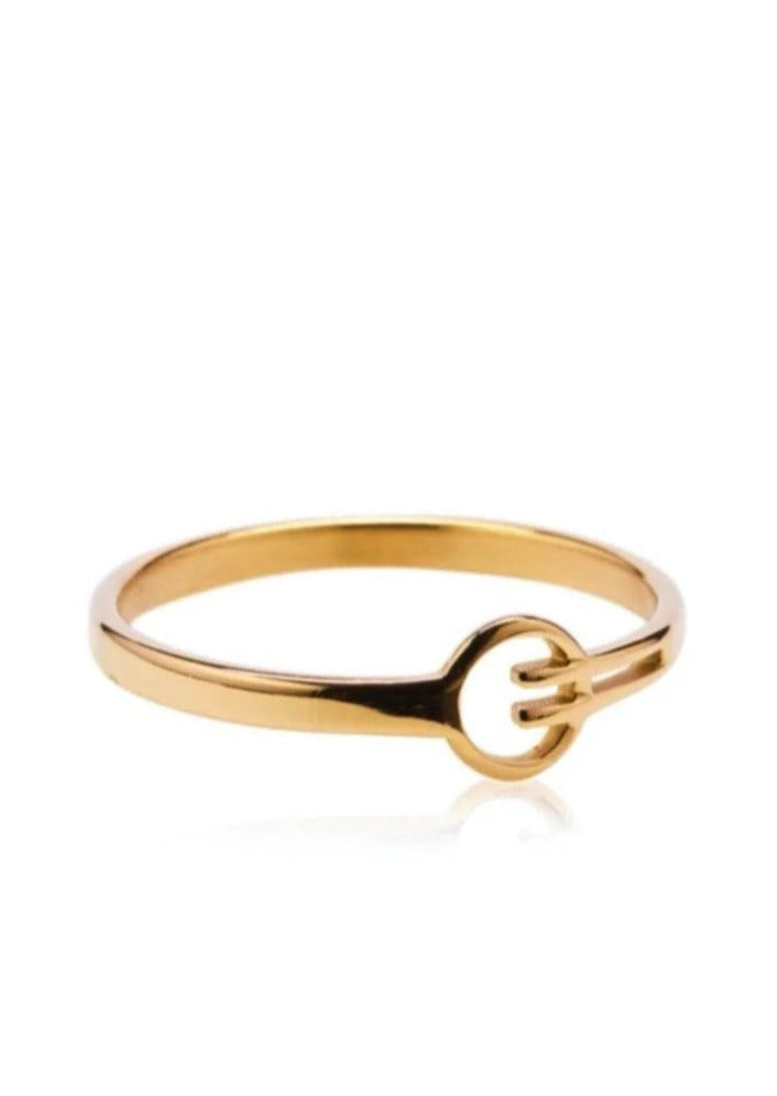 <h3>Jump Stop Ring - Gold, by Ever</h3> <p>Sweat Resistant. Waterproof. Anti-Tanish. No Fade. Hyperallergenic.</p> <p>An easy-to-wear gold ring that complements your fast-paced, active lifestyle.</p> <p>The simple and minimal luxe band</p>