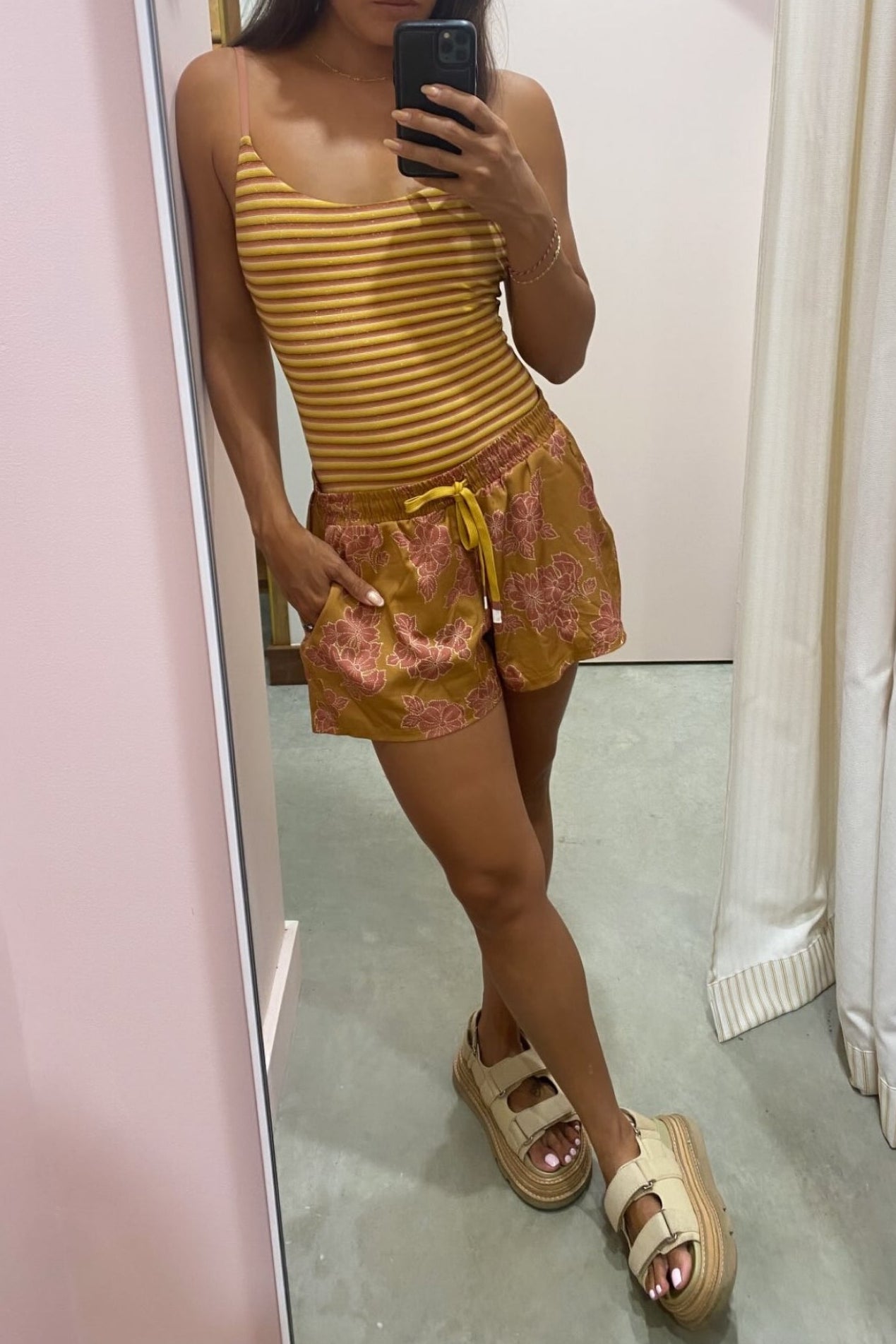 Fantasy Lucky Run Short - Batik Floral