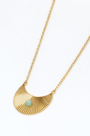 Moon Beam Necklace - Gold with Green Amazonite

For the Moon Gazers

Our Love Lunamei wild hearted woman seeks guidance from the moon… It’s feminine energy connects her more deeply to her intuition and helps when setting new intentions. Our Gold Moon Beam collection features the Green Amazonite gemstone for truth, honour and integrity.