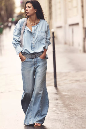 Free People Eden High Slouchy Jean - Fast Forward

Details:

Cool and classic, these jeans from our We The Free collection deserve a spot in every denim drawer.

Fit:&nbsp;High-rise, slouchy flare silhouette
Features:&nbsp;Button fly closure, five-pocket design, puddled hemline, authentic rigid denim
Why We ❤ It:&nbsp;Sleek with boots or unexpected with ballet flats, this pair will turn heads with every wear.