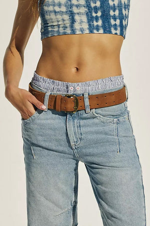 WTF Double Cross Belt - Cognac, by Free People

Details:

Just as effortless as it is essential, this cool and classic belt is featured in a luxe leather fabrication and medium width design with defined hole detailing throughout for an added dimensional touch.

Features:&nbsp;Medium width, leather fabrication, metal buckle, defined holes throughout
Why We ❤ It:&nbsp;Sure to be a staple in your accessories collection for many years to come, this wear-anywhere belt is the perfect finishing touch to absolutely