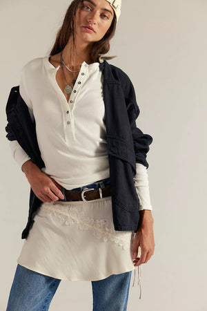 Free People Jamie Henley - Ivory, by We The Free

The long-sleeve you can wear with absolutely everything. This henley from our We The Free collection features a soft cotton fabrication and slim-fitting silhouette with defined seams and button closures.

Features:&nbsp;Soft cotton fabrication with a stretchy feel, henley-style with button closures, fitted long-sleeves, exposed seam detailing, round hemline
Why We ❤ It:&nbsp;This henley is a timeless addition to any collection of elevated basics.