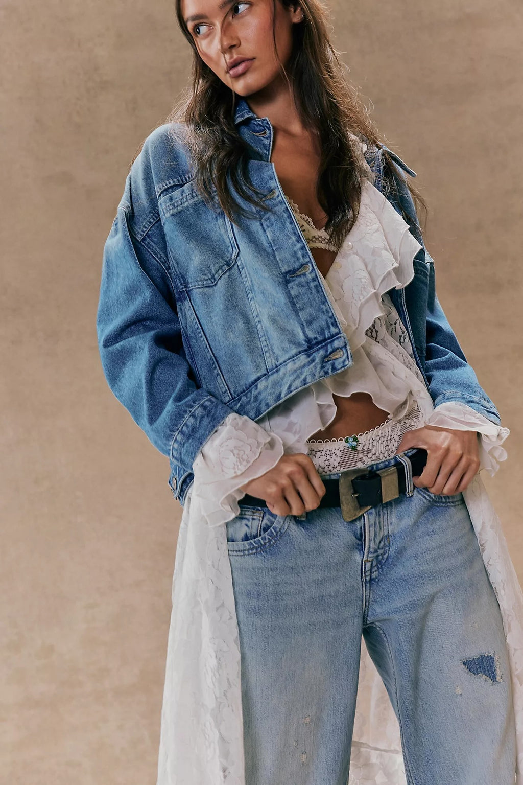We The Free Opal Swing Jacket - Cowboy Romance

Details:

Take your denim jacket game to the next level with this so cool version featuring dropped shoulders for shape and defined pleating at back for an added special, swingy touch.

Button-front closure
Double bust patch pockets
Lower back hemline