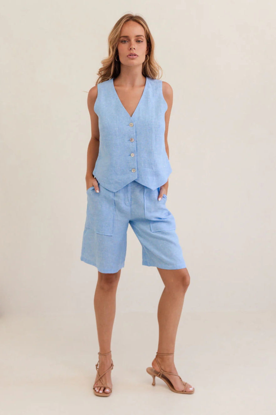 Linen Midi Short - Chambray, by Kaleido

Feel cool, fresh and comfortable all summer long in these gorgeous linen shorts by Kaleido, featuring pockets and an elasticated back waistband with flattering flat front with zip/button closure. These shorts are the ultimate in comfort, combining softness with form and fit so that you look as good as you feel all day long.

Elasticated Back Waistband
Belt Loops
Flat Front
Zip/Button Closure
Pockets