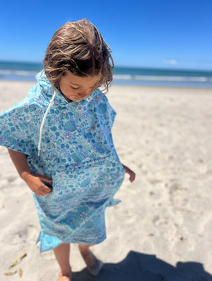 Surf Poncho, Kids - Aqua Seashells