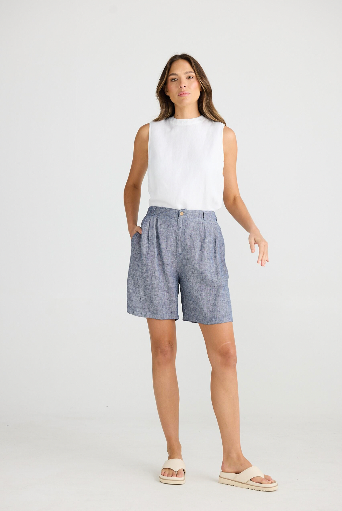 Mandalay Short - Navy Fleck