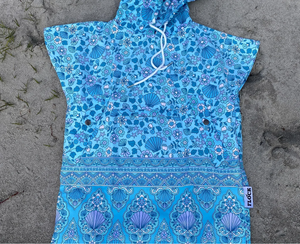 Surf Poncho, Kids - Aqua Seashells