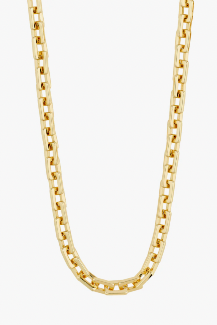 Feel Necklace - Gold Plated, by Pilgrim

Feel deeply, love more, live fully! The FEEL necklace from Pilgrim is the key accessory of the season. The gold-plated cable chain measures 55 cm and has shiny edged links that give you a fashion piece with an edgy, urban feel.