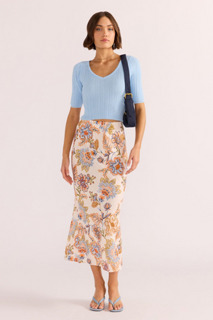 Marceline Bias Midi Skirt - Chintz Floral, by MinkPink

The Marceline Bias Midi Skirt will&nbsp;take any look from basic to chic. The Marceline does all the styling you need, simply pair with a basic top that's the same colour as one from the print and some heels or sneakers to complete your look.