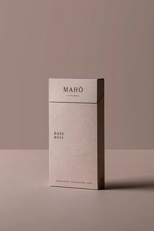 Rose Bois Incense Sticks, by MAHŌ&nbsp;

Rose Bois

Palm to palm, kiss to kiss, the ethos of new love is found in Rose Bois. Breathing fresh cut Roses, indulgent in rich Cocoa, this fragrance whispers notes of Sandalwood like a poem between two lovers.