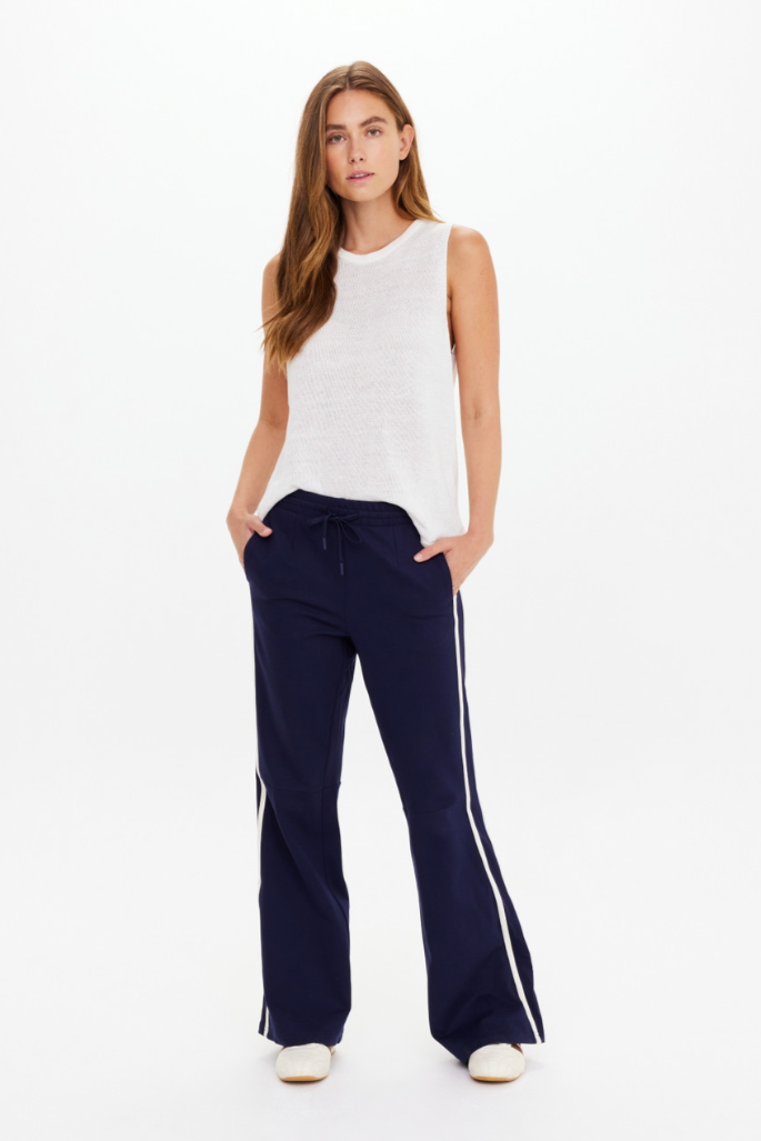 Muse Flare Pant - Navy