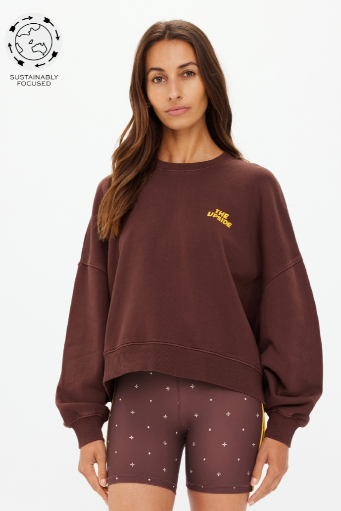 Paloma Crew - Cocoa, by The Upside

For a layer that hits different, try our Paloma Crew

An oversized crew overdyed in cocoa
100% brushed organic cotton loopback
Printed logo at front chest in yellow
Ribbed neckline, cuffs and hem
Drop shoulder relaxed styling
Please refer to studio images for accurate colour of garment