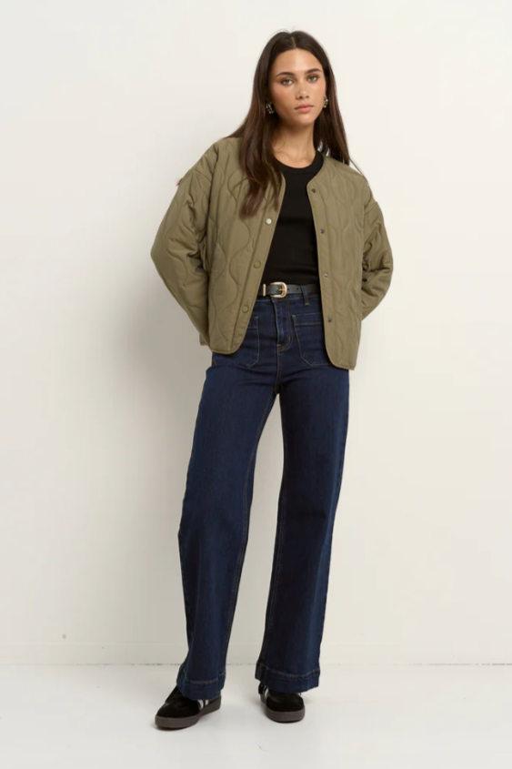 Apex Puffer Jacket - Olive
