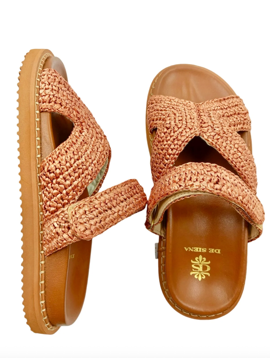 Zoey Woven Raffia Fussbett with Strap - Palo Santo