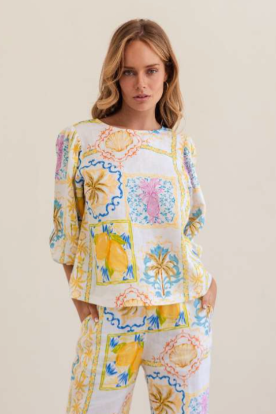 Linen Elbow Sleeve Top - Amalfi Dreams, by Kaleido

This 100% linen elbow sleeve top in the lemon Amalfi Print is a stunner for warm summer days and nights