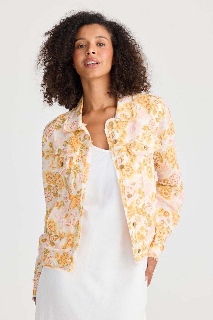 Monza Linen Jacket - Boboli, by Shanty

Where would you be without Monza? The best-selling Shanty jacket is back, and is destined to cap off your casual look! Crafted from luxe washed linen and featuring a classic collar, raw-edge details, and timber button-down front. Perfectly timeless, you'll be wanting it in more colours than one!