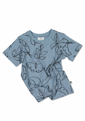 Giant Bugs Classic T-Shirt, by Burrow & Be In our fun new Giant Bugs print your child will be straight out the back door to hunt for snails and spiders.  Made from our organic cotton and elastane (95% and 5%) blend, it's light and cool for hot days, with just a little bit of stretch for added comfort.