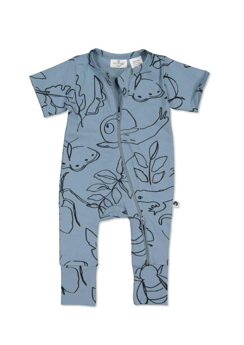 Giant Bugs Short Sleeve Zip Suit, by Burrow & Be The Summer baby Zip Suit in our fun new Giant Bugs print is a must-have in the warmer seasons.  Made from our extra soft organic cotton (95%) and elastane (5%), our Zip Suits are a classic and make perfect every day (and night!) wear for your wee one. The full body zip ensures fuss free dressing, perfect for easy access night-time nappy changing and day-time layering. 